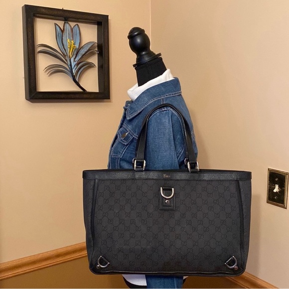 Gucci Handbags - A17- 💯 % authentic Gucci tote bag
